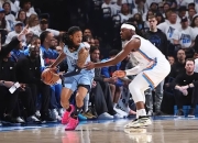 包含莫兰特三巨头联手，唐斯得分突破，险胜冲击季后赛！的词条